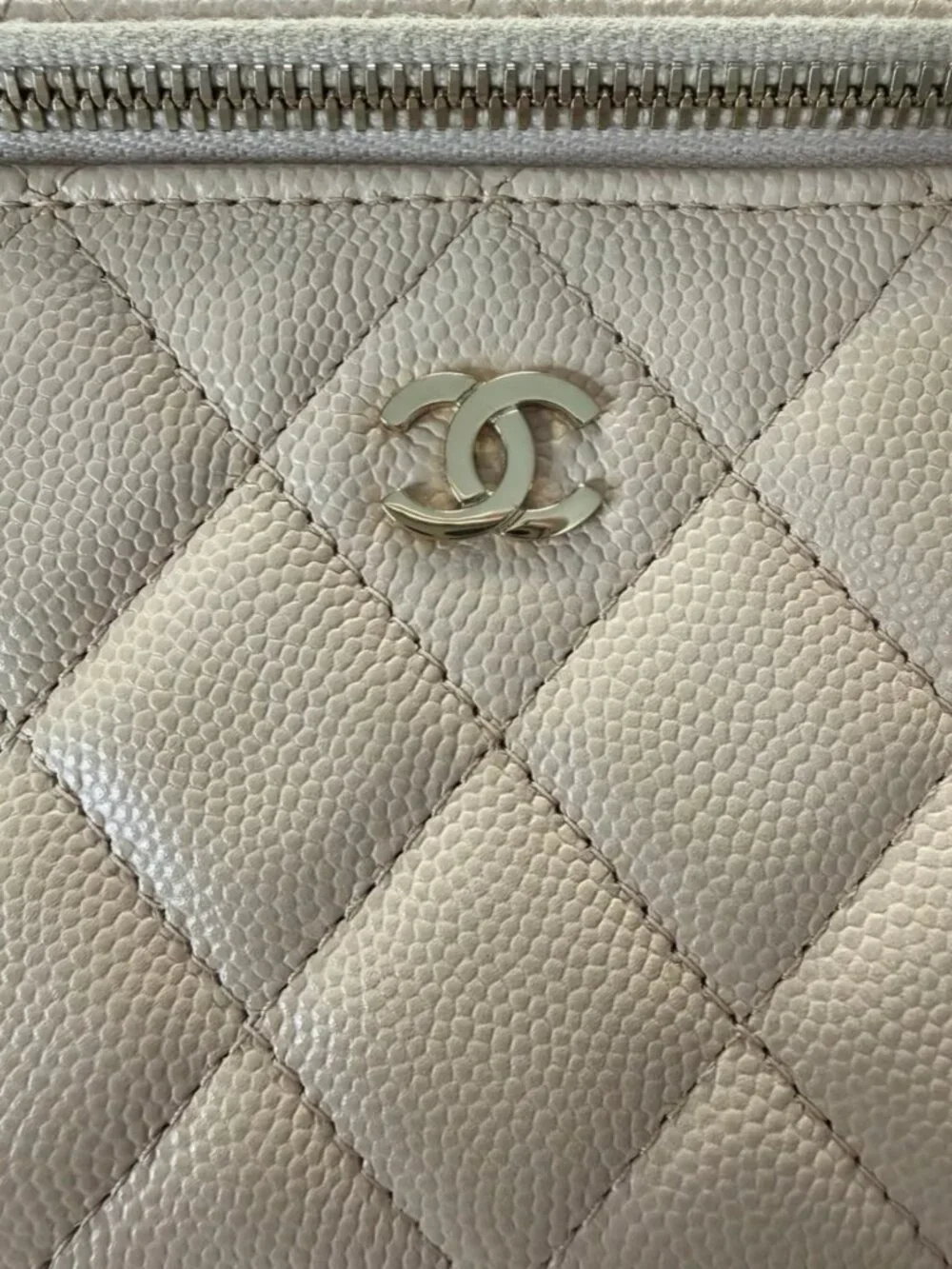 CHANEL 100% authentic